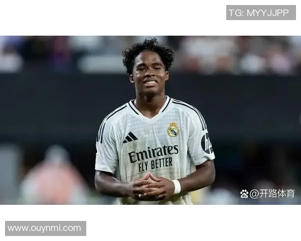 恩德里克本赛季仍未出场国际比赛间歇携妻子畅游摩洛哥度假