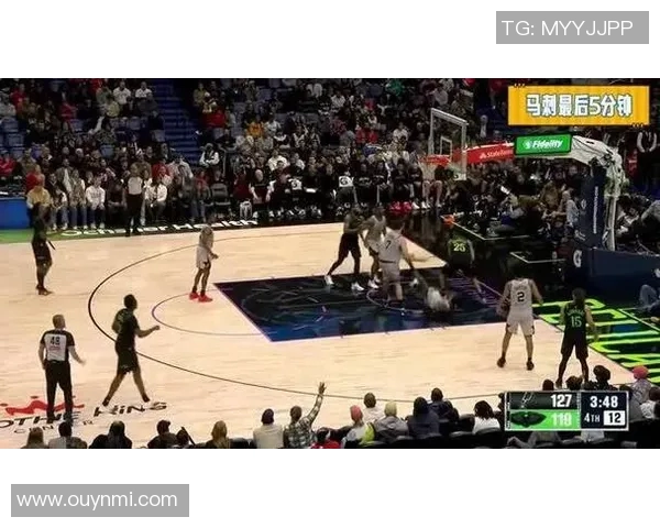 文班半场示意哈珀空接成功引发全场惊叹瞬间