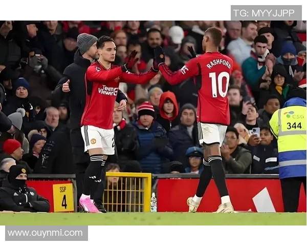 滕哈赫短暂执教结束尤尔曼德接任后德甲战绩辉煌