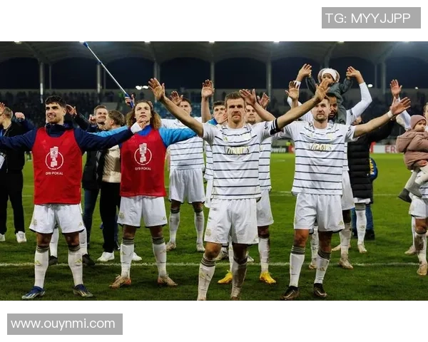 多特中场小贝林因红牌停赛两场将缺席对阵门兴和法兰克福的比赛