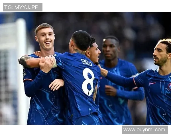 斯特拉斯堡球迷愤怒抗议母公司将球队当作切尔西二队的悲惨现状 斯特拉斯堡球迷愤怒抗议母公司将球队当作切尔西二队的悲惨现状