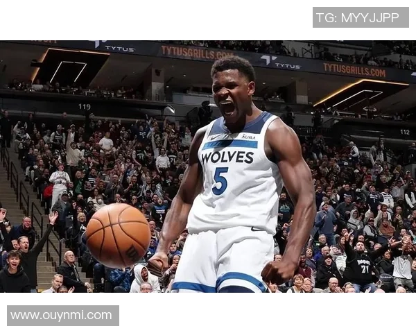 爱德华兹回忆麦丹转身暴扣瞬间感叹那个球实在太帅了