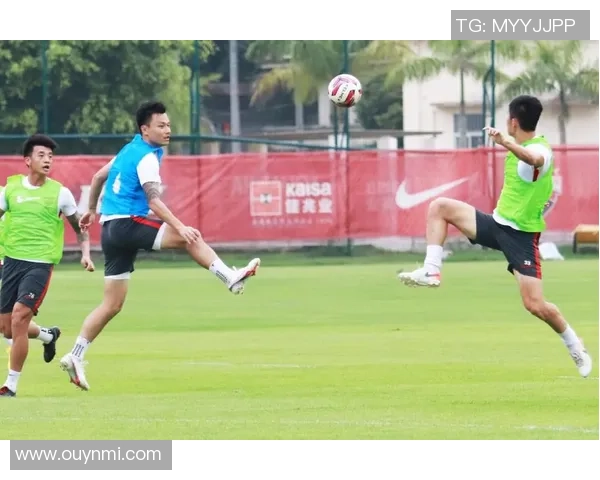 湖勇等争冠球队积极寻求引进琼斯的机会引发关注 湖勇等争冠球队积极寻求引进琼斯的机会引发关注