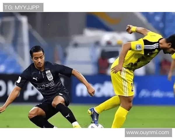 沙特联赛最新动态利雅得新月强势反超登顶胜利遭遇首败失去榜首位置