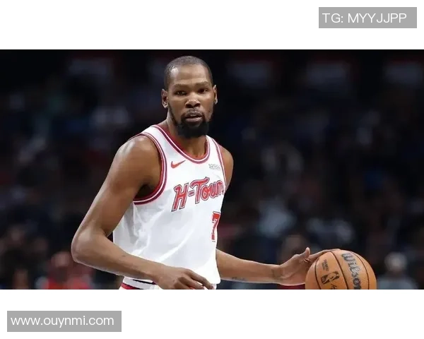 杜兰特半场表现惨淡仅得3分失误频频状态堪忧