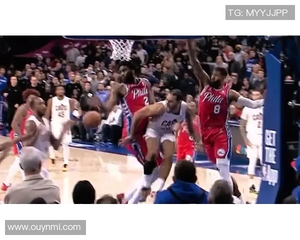 泰森巧妙利用诱饵战术助攻莫布里成功制胜展现团队精神